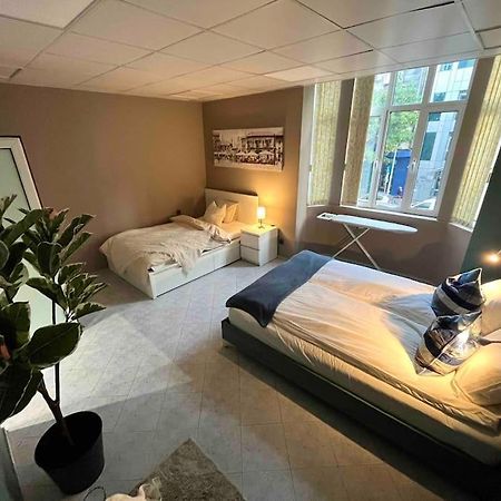S Irma Apartment - In The Heart Of Sofia Esterno foto