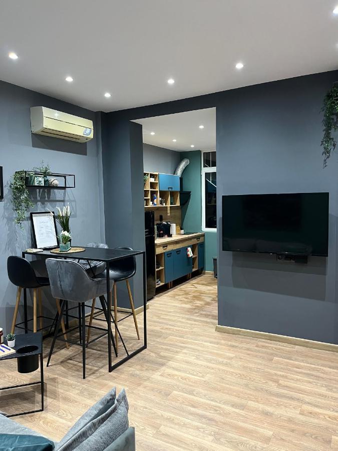 S Irma Apartment - In The Heart Of Sofia Esterno foto